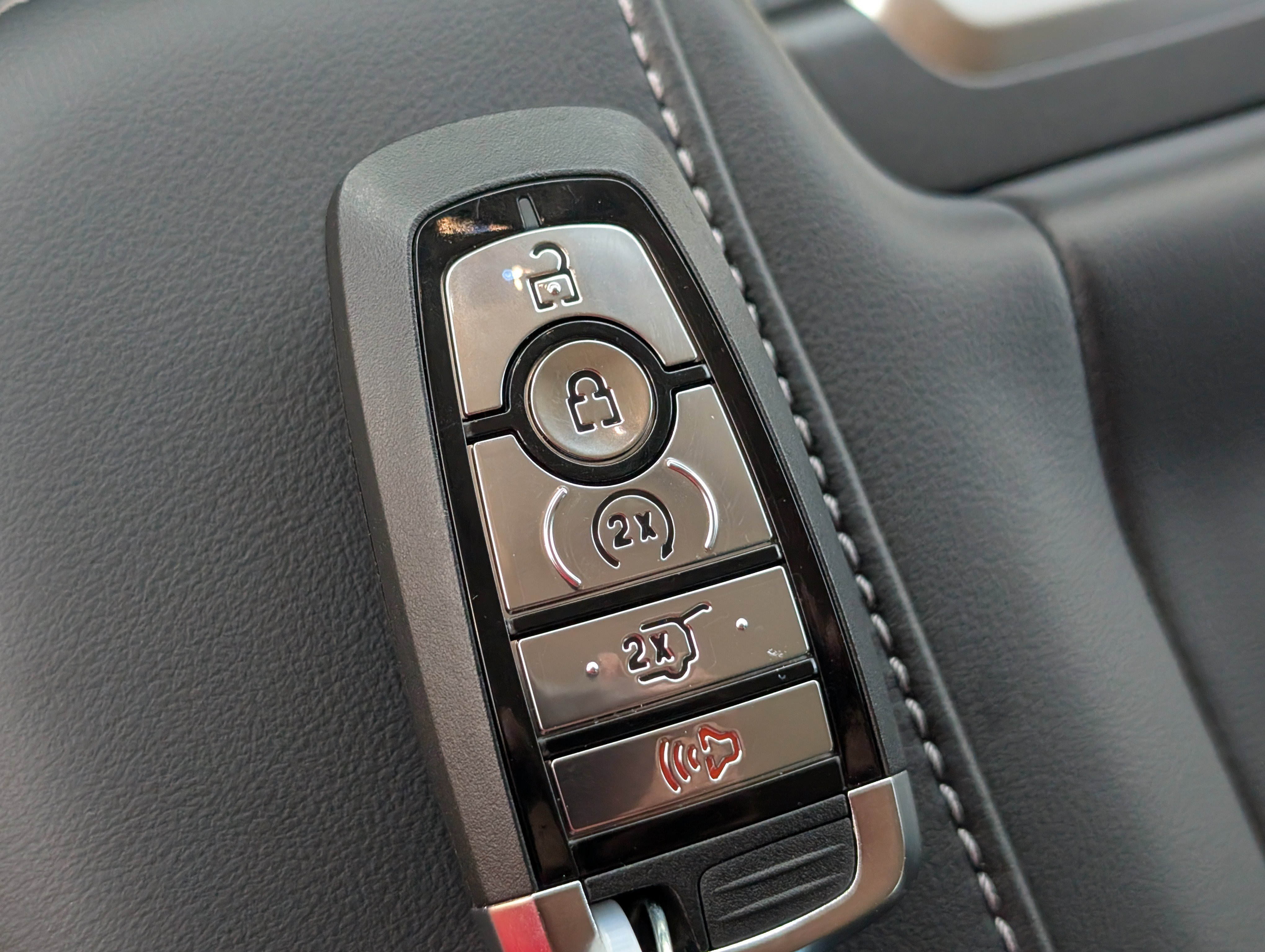 New 2026 Ford Expedition Platinum image 33