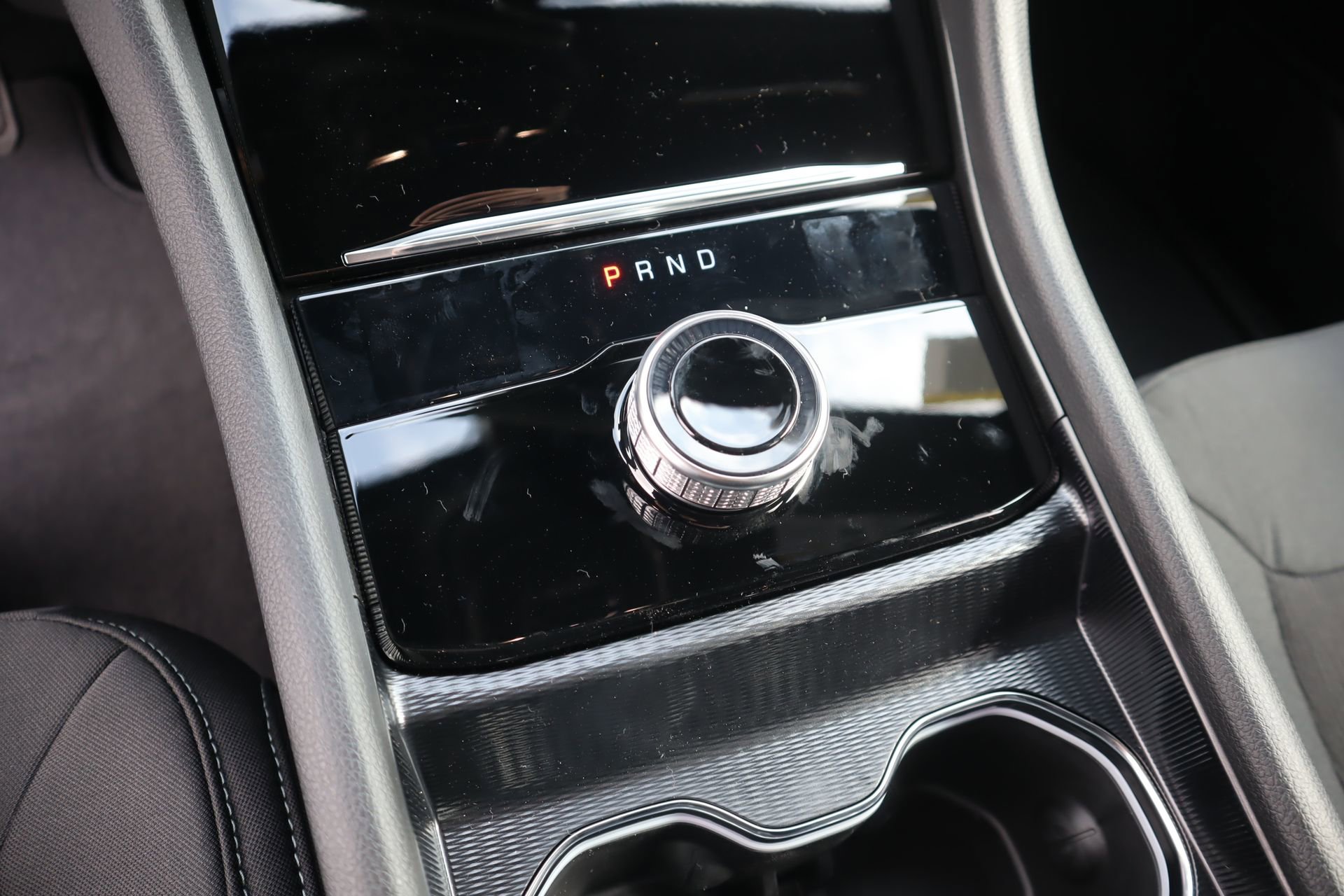 New 2026 Jeep Grand Cherokee L Laredo AWD/4WD image 8