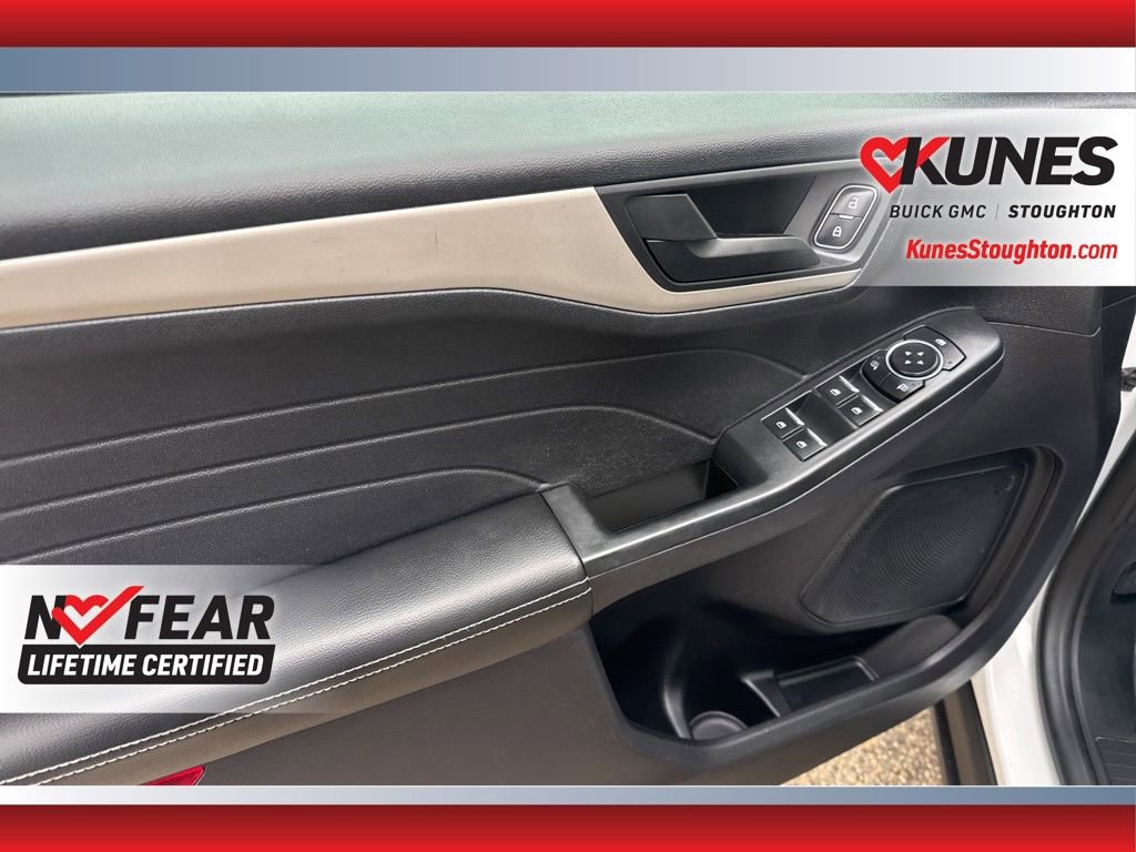 Used 2022 Ford Escape SE w/ Convenience Package image 21