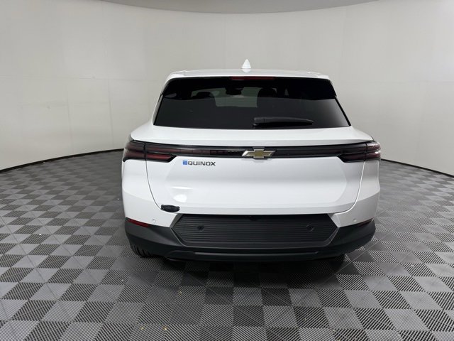 New 2026 Chevrolet Equinox EV LT image 4