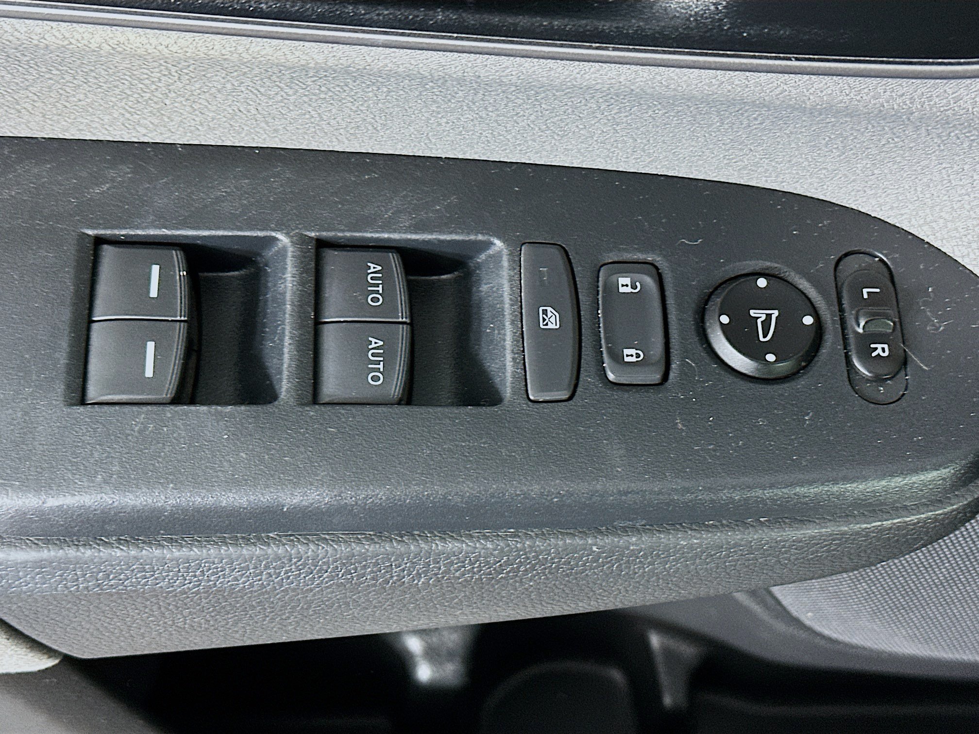 Used 2020 Honda CR-V EX image 15