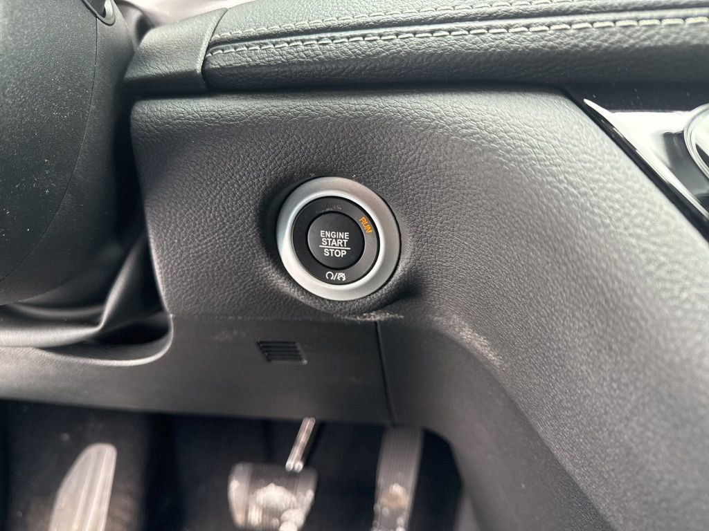 New 2026 Chrysler Pacifica Select image 15