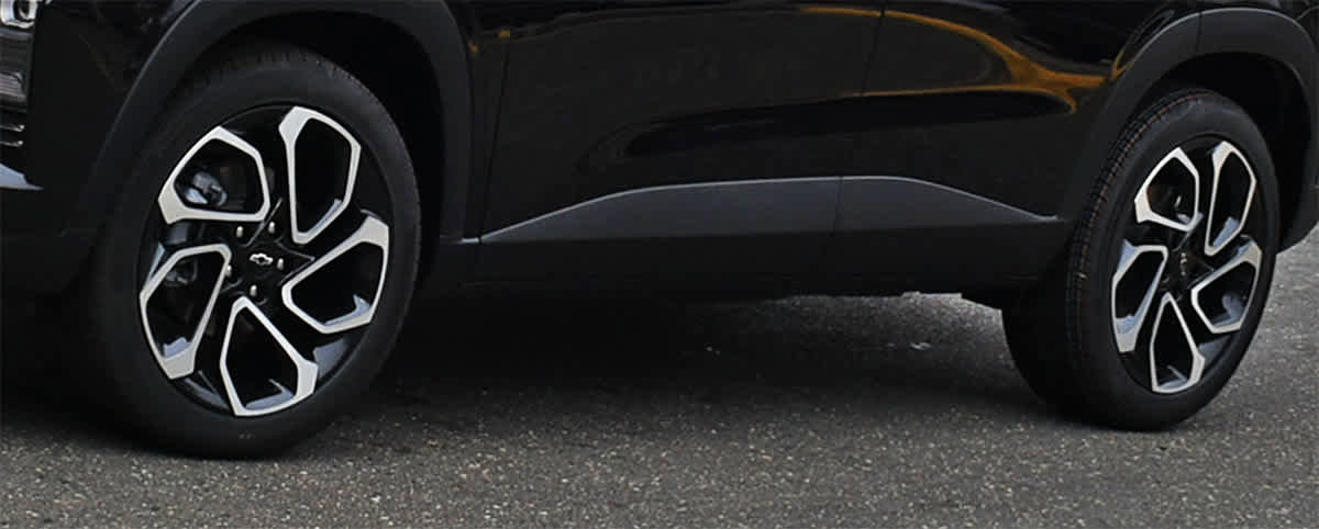 New 2026 Chevrolet Trax RS w/ Sunroof Package FWD image 26