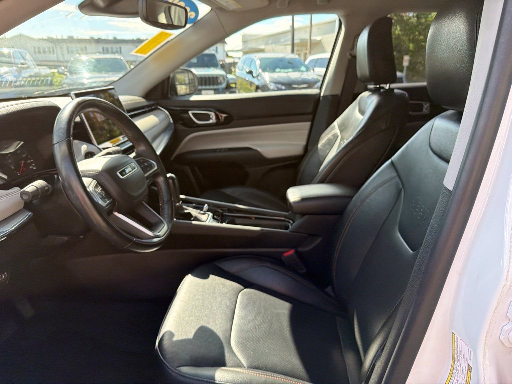 Certified 2022 Jeep Compass Limited AWD/4WD image 15