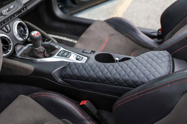 Used 2019 Chevrolet Camaro ZL1 RWD image 54