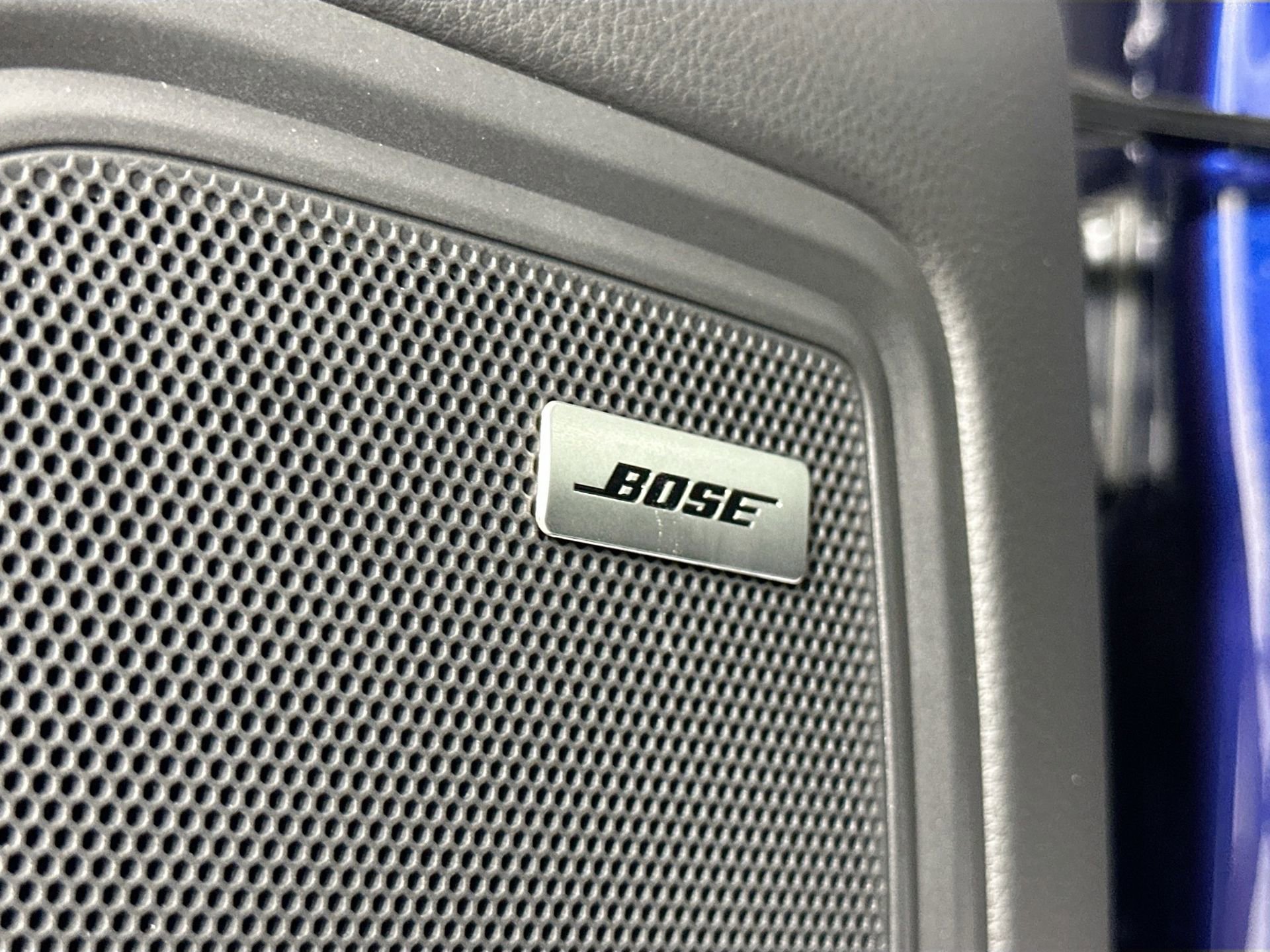 Certified 2025 Porsche Macan image 32