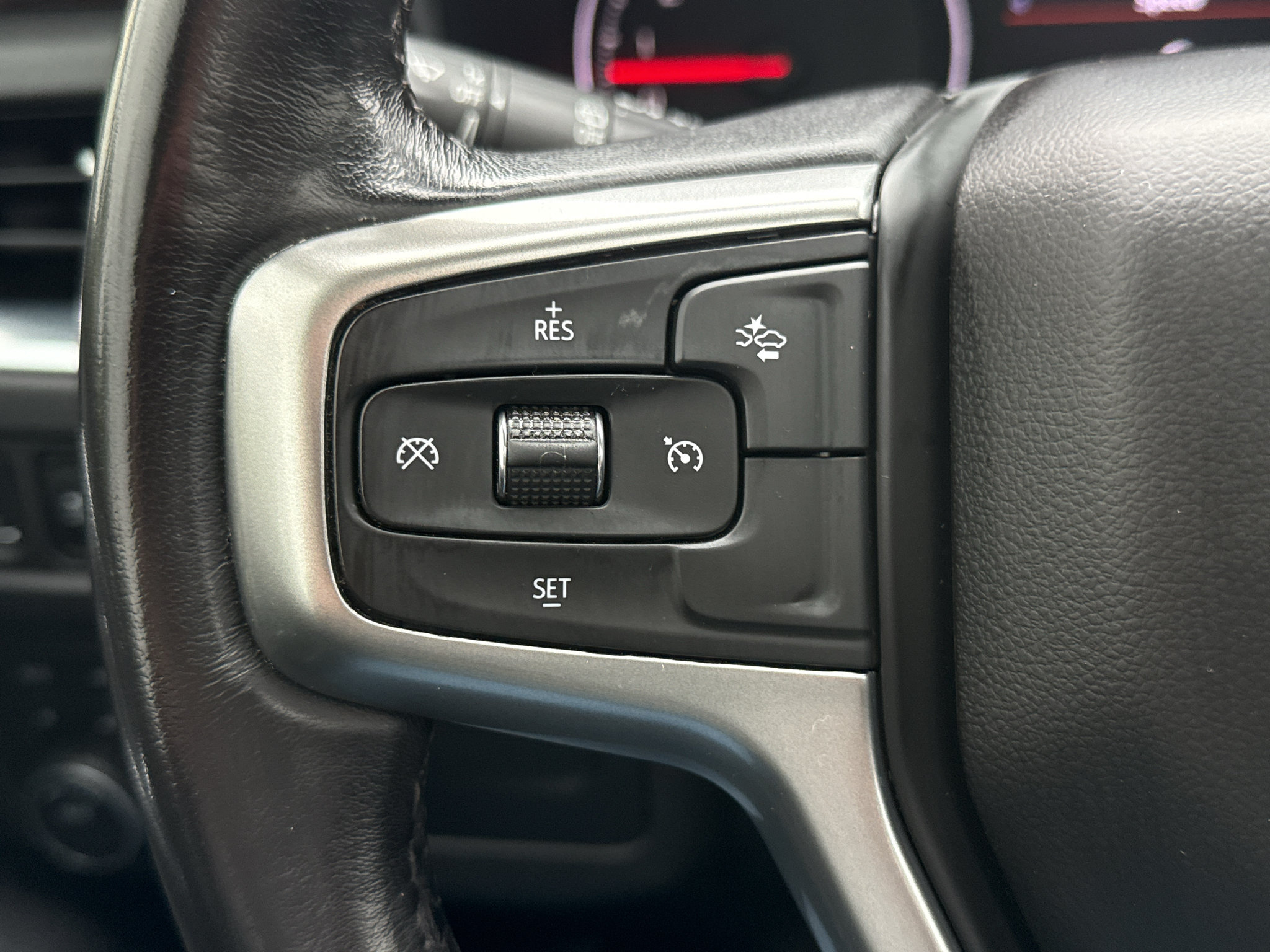Used 2021 Chevrolet Tahoe LT AWD/4WD image 18