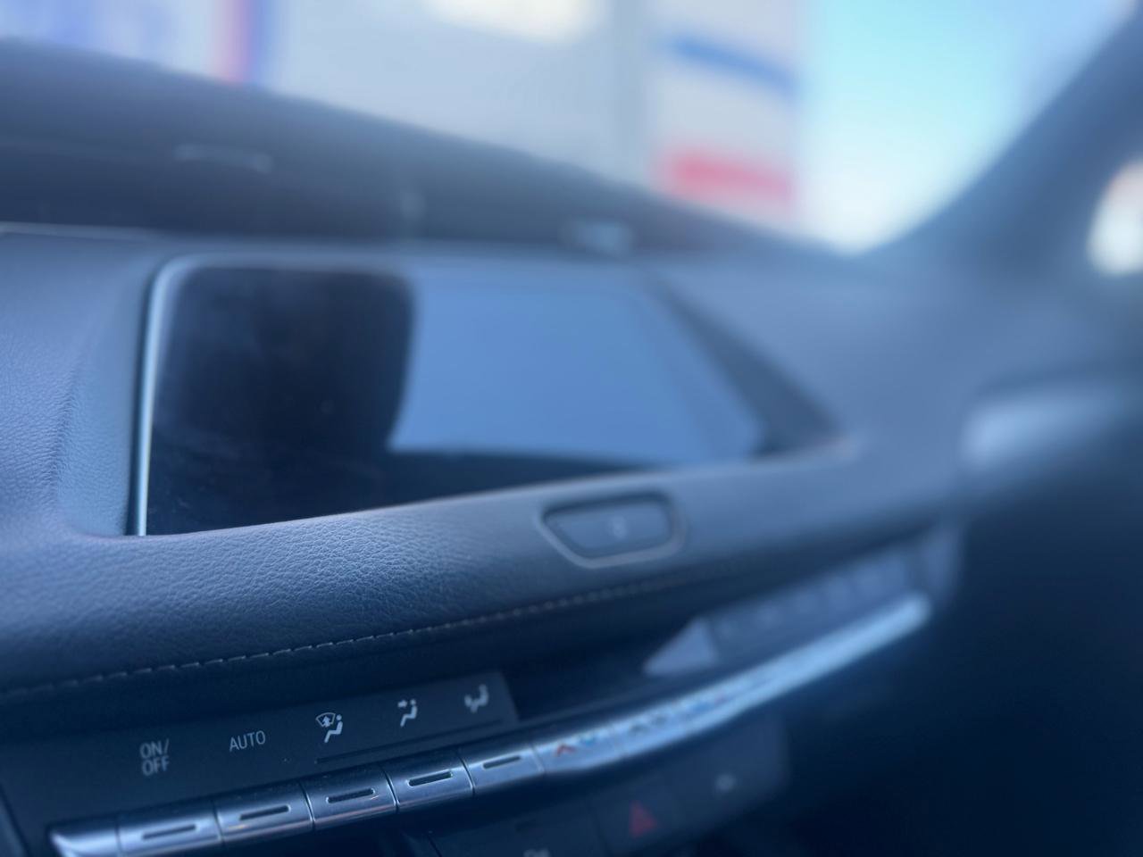 Used 2023 Cadillac XT4 Premium Luxury image 51