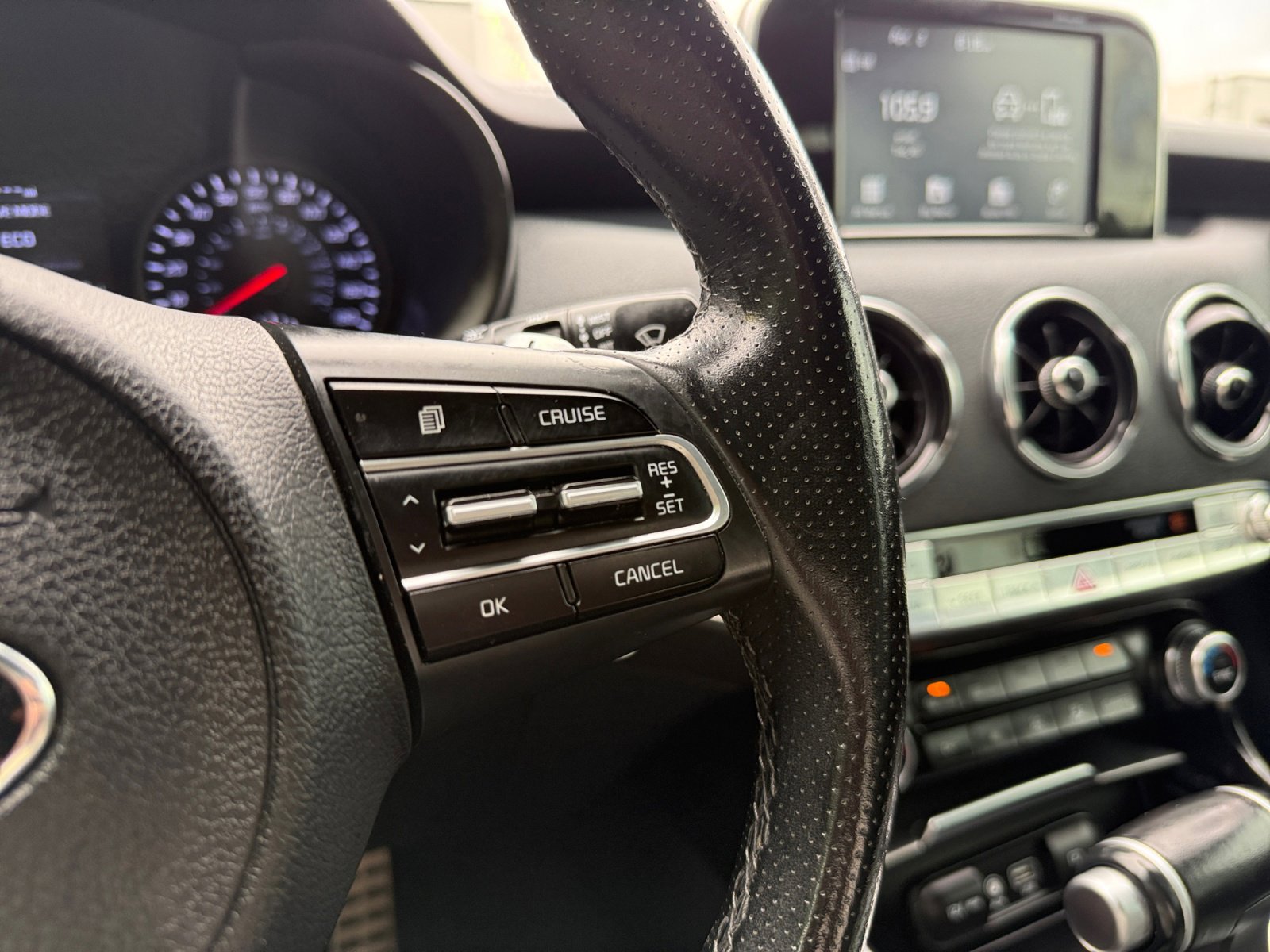 Used 2019 Kia Stinger GT image 16