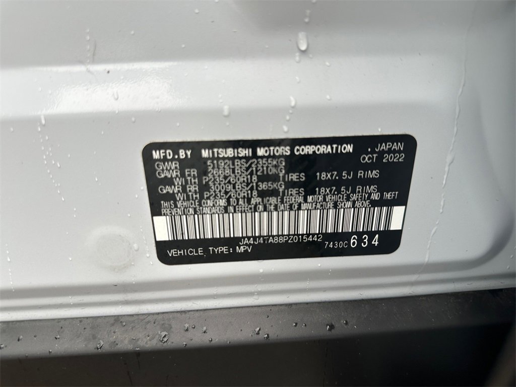 Used 2023 Mitsubishi Outlander ES image 31