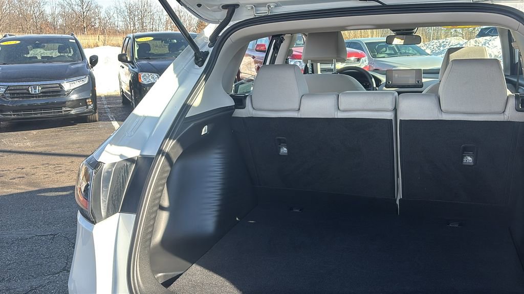 Used 2025 Honda HR-V LX image 36