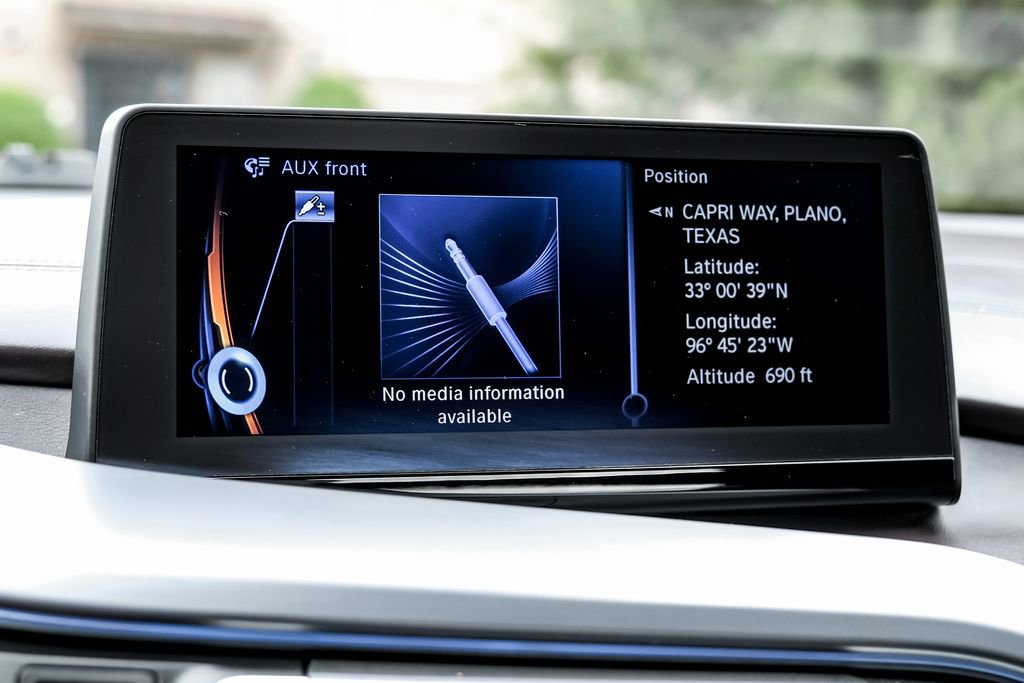 Used 2015 BMW i8 image 29