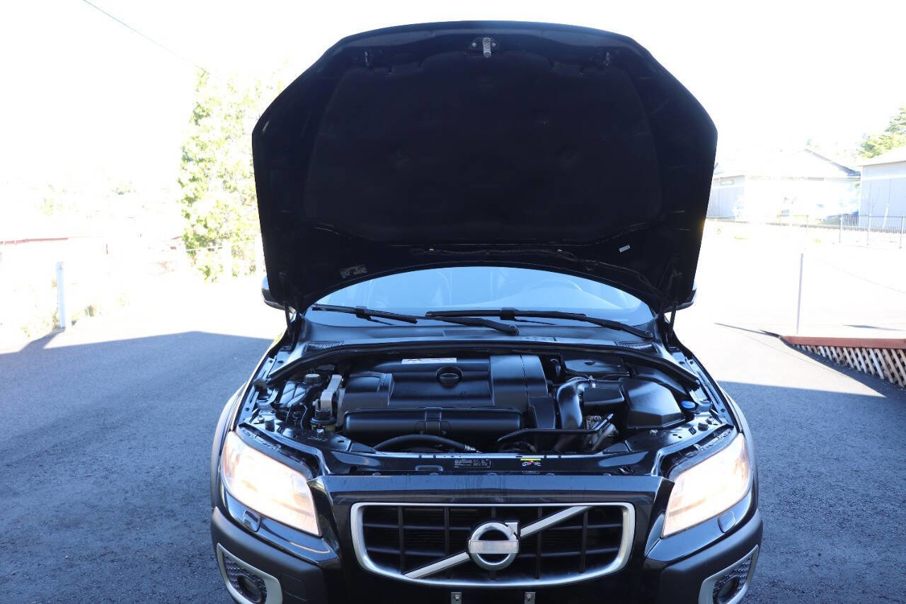 Used 2010 Volvo XC70 3.2 image 15