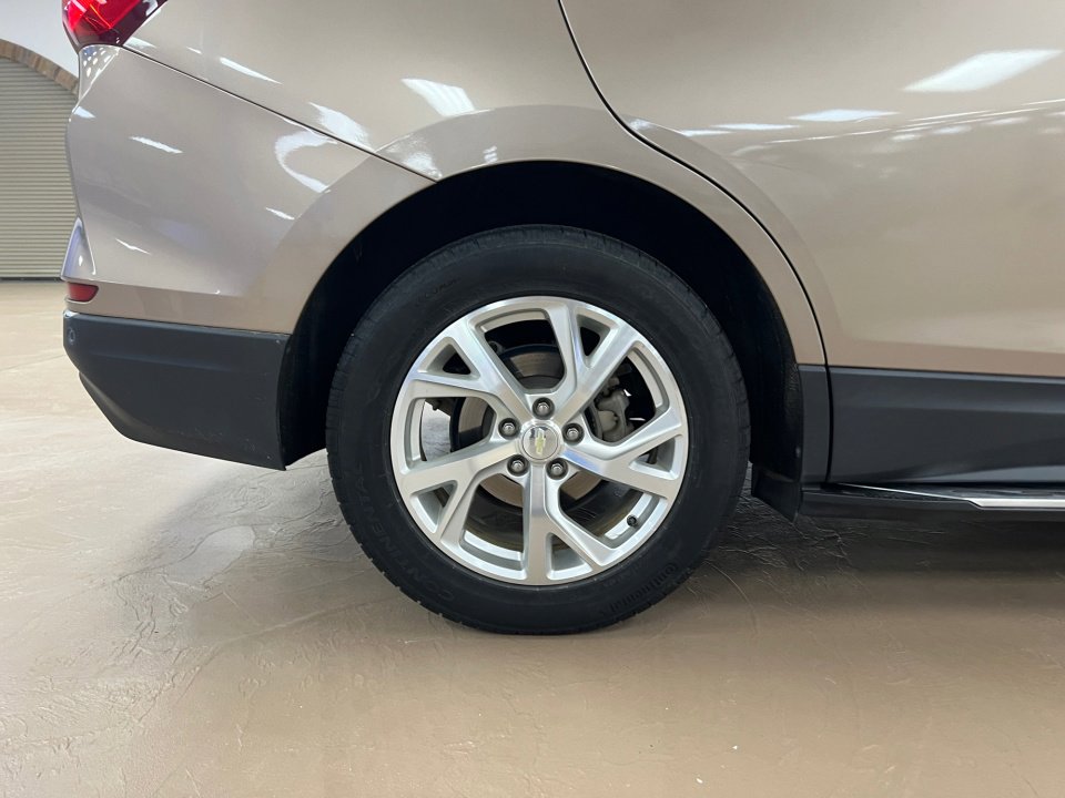 Used 2018 Chevrolet Equinox LT image 27