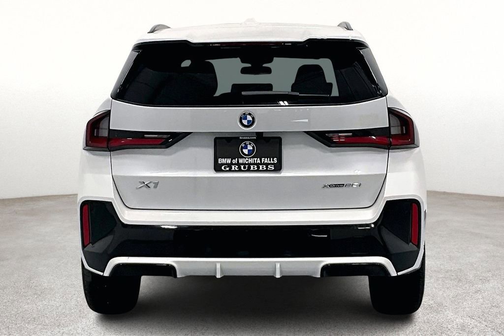 Used 2025 BMW X1 xDrive28i image 4