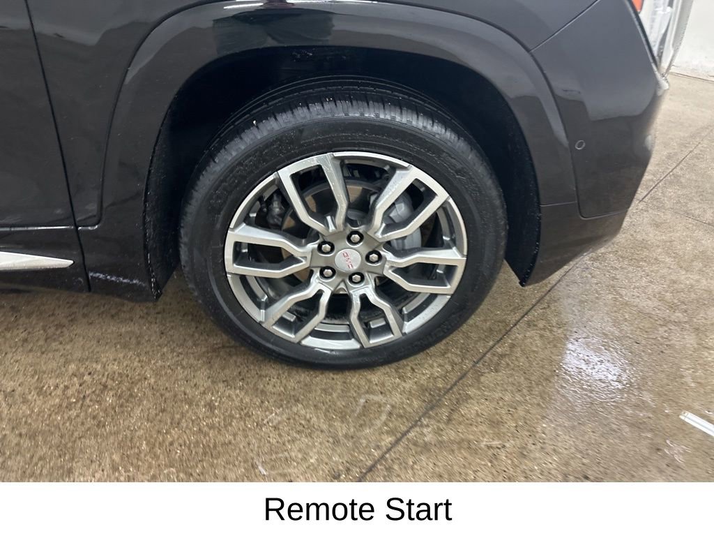 Used 2024 GMC Terrain Denali w/ Denali Premium Package image 15