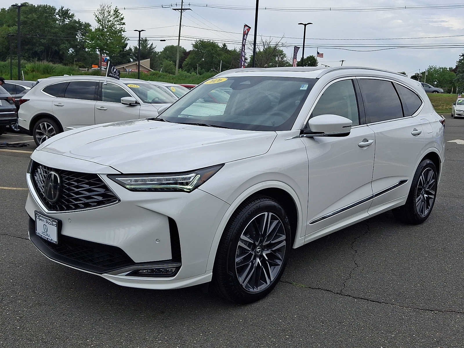 Certified 2026 Acura MDX w/ Advance Package AWD/4WD image 3