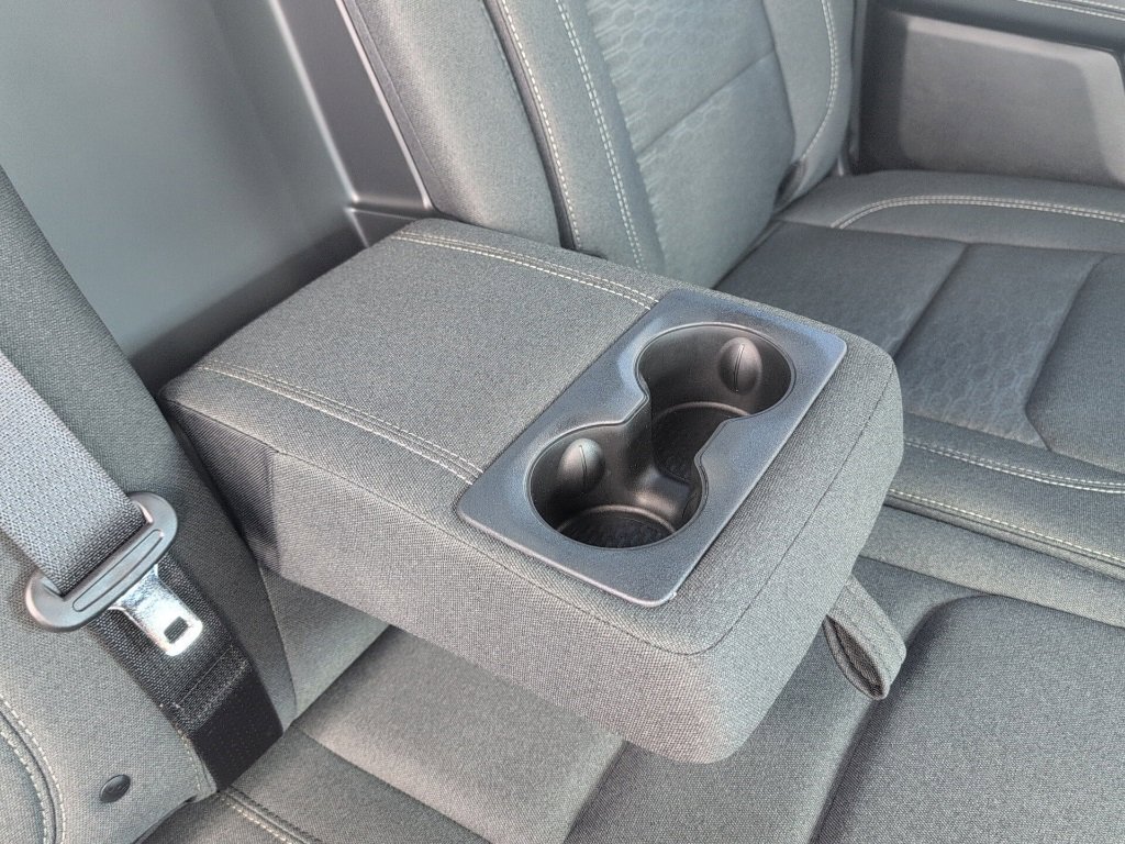 New 2025 RAM 1500 4x4 Crew Cab image 12