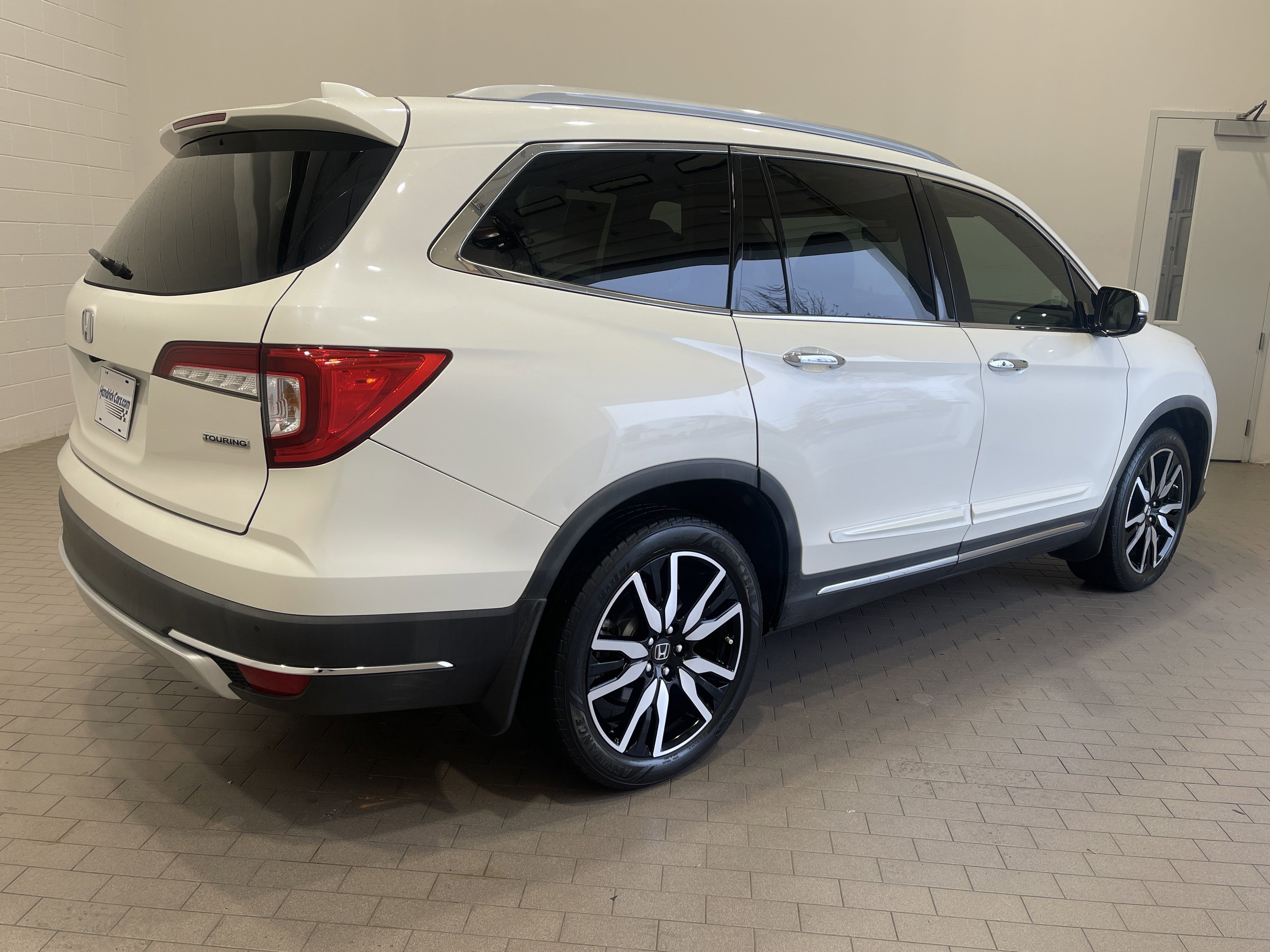 Certified 2019 Honda Pilot Touring image 9