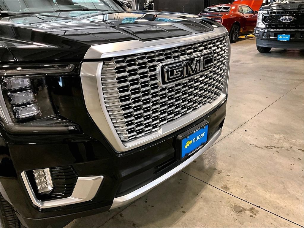 Used 2024 GMC Yukon XL Denali w/ Advanced Technology Package AWD/4WD image 33