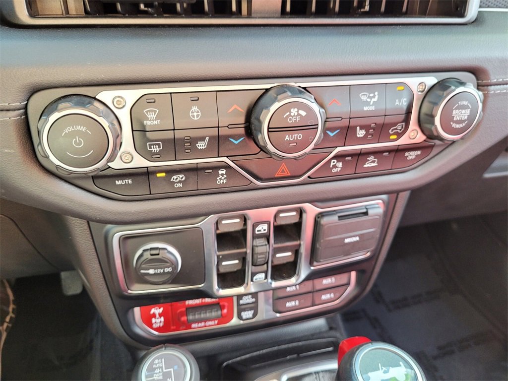 Used 2024 Jeep Wrangler Unlimited Rubicon 392 image 33