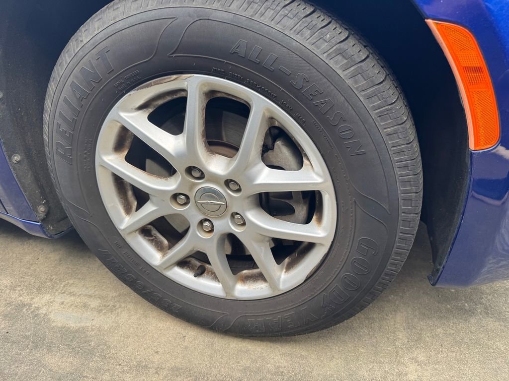 Used 2020 Chrysler Pacifica Touring-L image 2