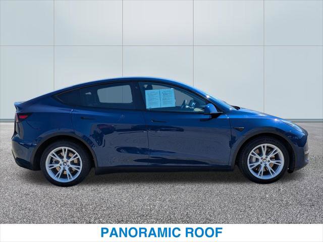 Used 2022 Tesla Model Y Long Range AWD/4WD image 6