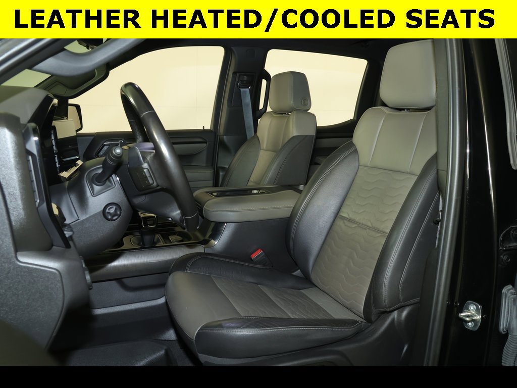 Used 2022 Chevrolet Silverado 1500 ZR2 w/ Technology Package image 3