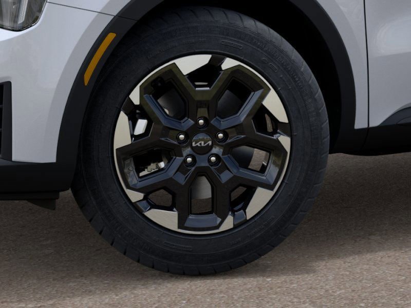 New 2026 Kia Sorento S FWD image 9