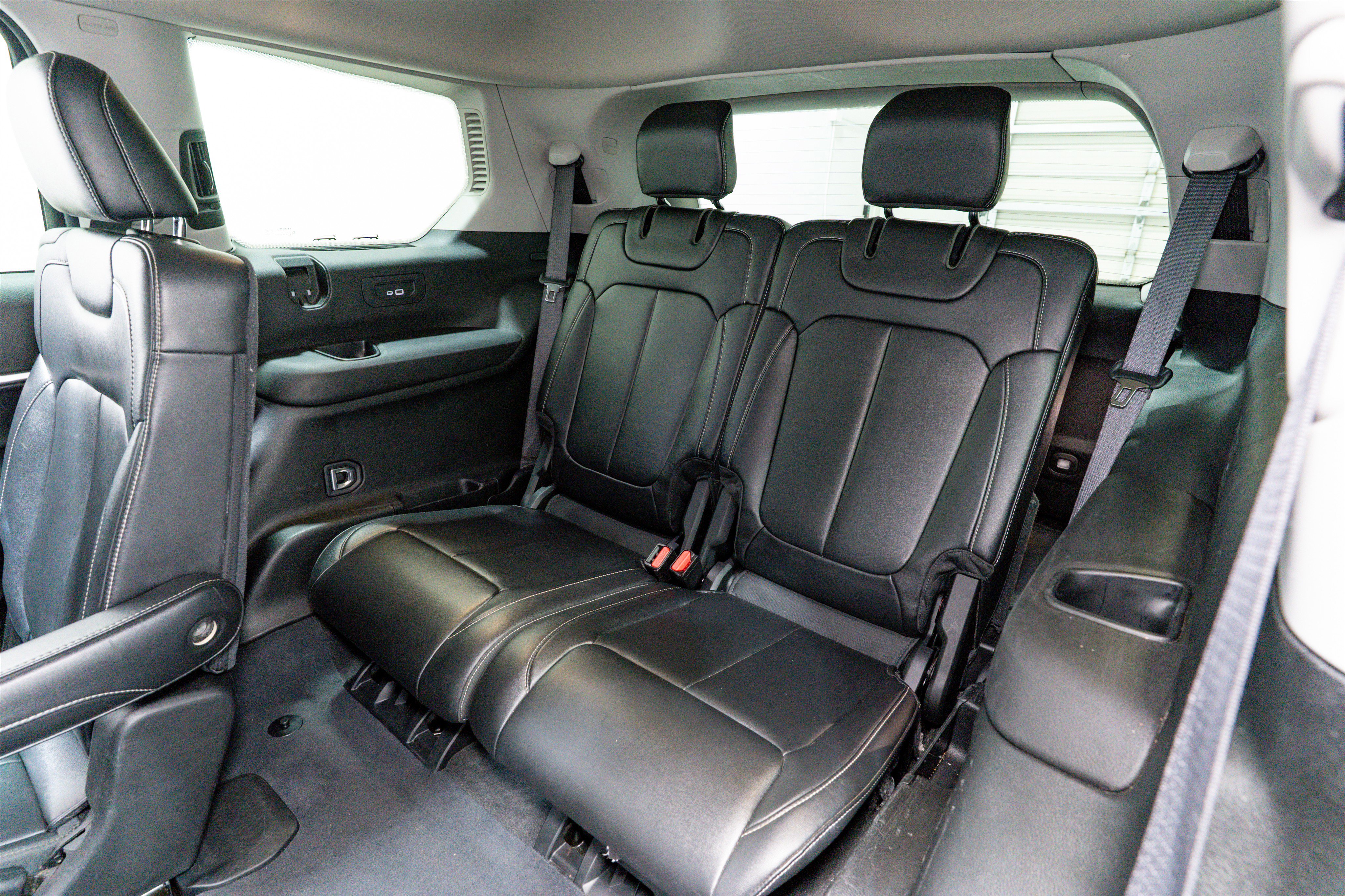 Used 2023 Jeep Grand Cherokee L Limited image 33