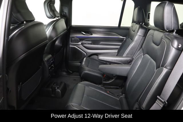 Used 2023 Jeep Grand Cherokee L Overland w/ Luxury Tech Group IV image 17