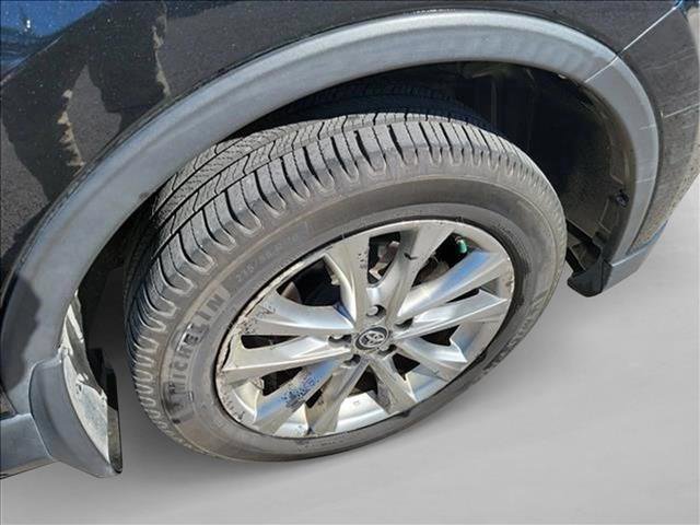 Used 2017 Toyota RAV4 Limited w/ Carpet Mat Package image 10