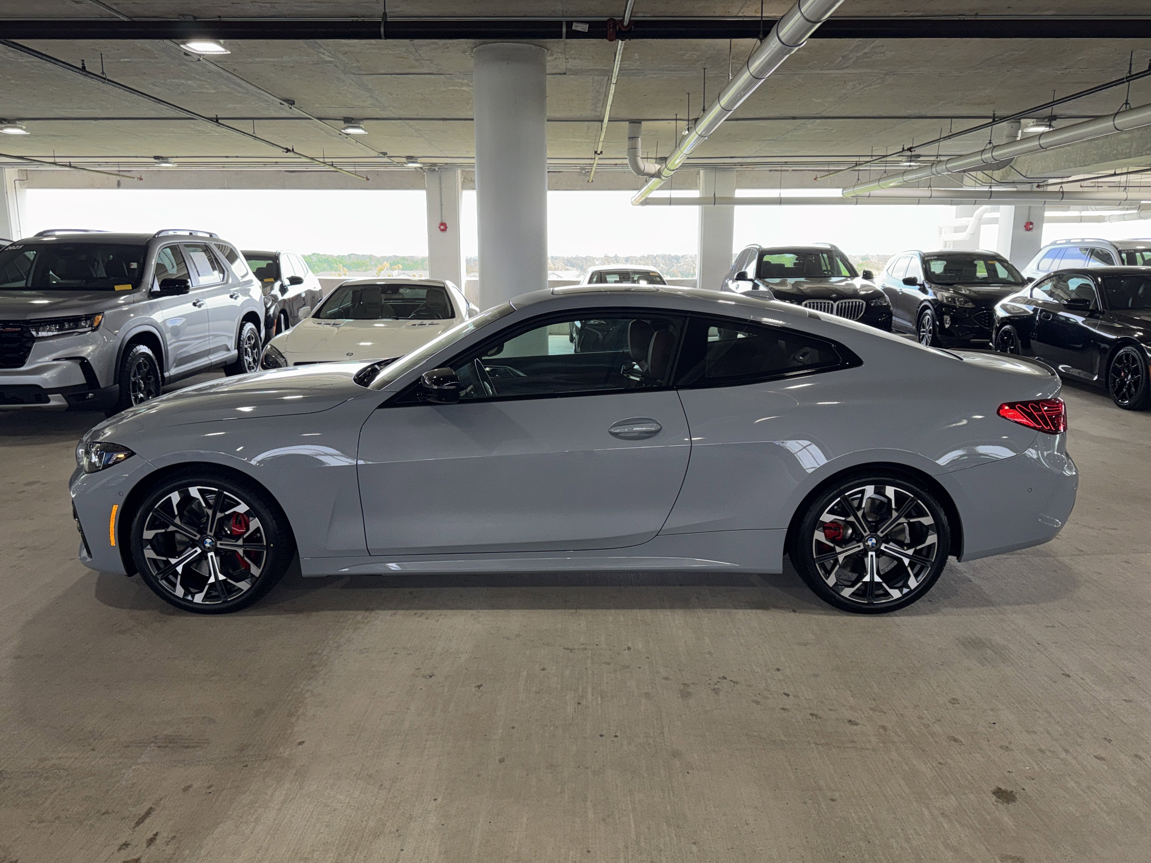 Used 2026 BMW 430i Coupe w/ M Sport Package image 5