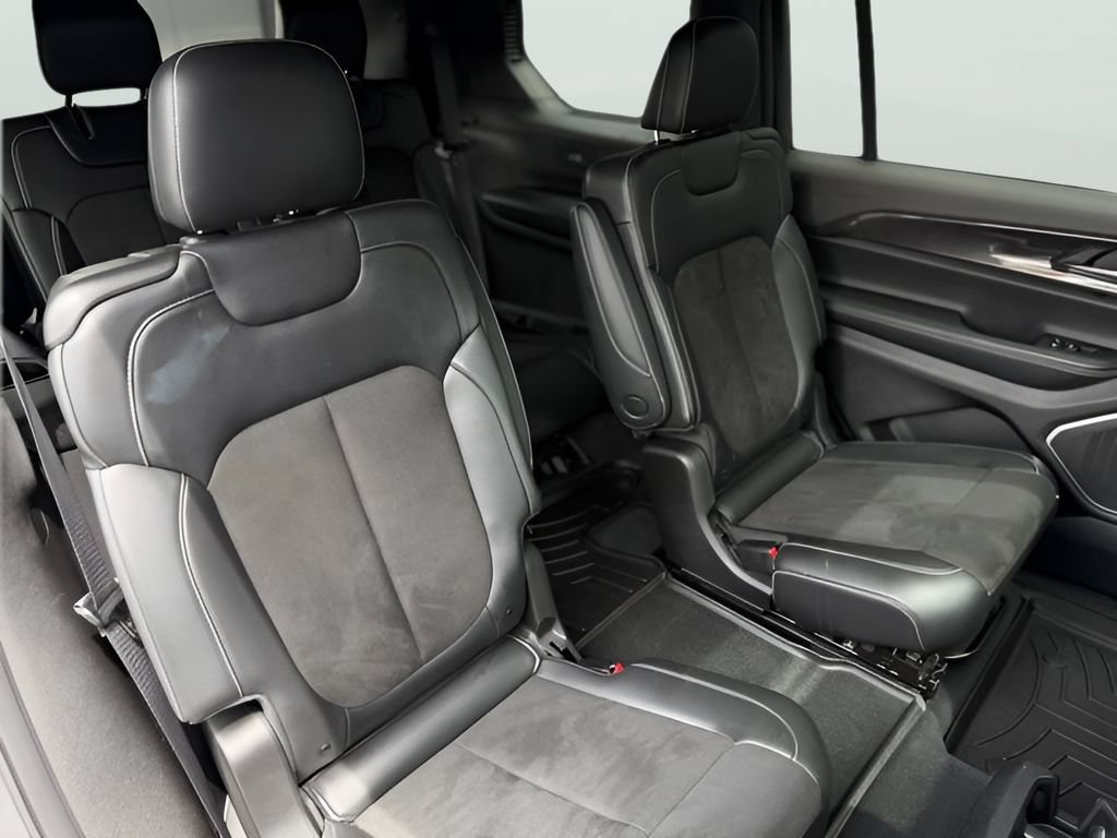 Used 2022 Jeep Grand Cherokee L Laredo AWD/4WD image 55