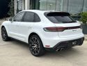 Certified 2023 Porsche Macan S AWD/4WD image 3