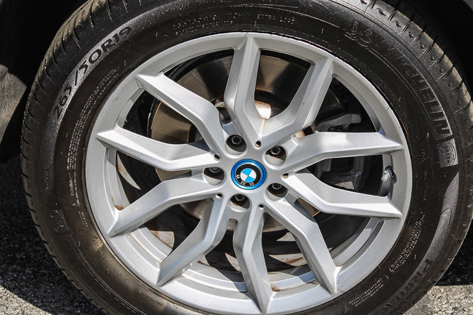 Used 2023 BMW X5 xDrive45e w/ Parking Assistance Package image 11