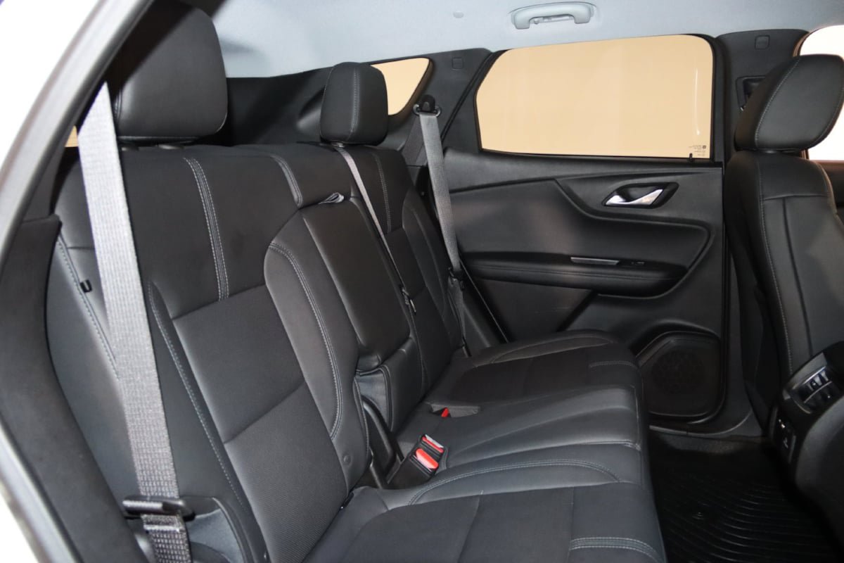 Used 2022 Chevrolet Blazer LT w/ Sound & Technology Package AWD/4WD image 59