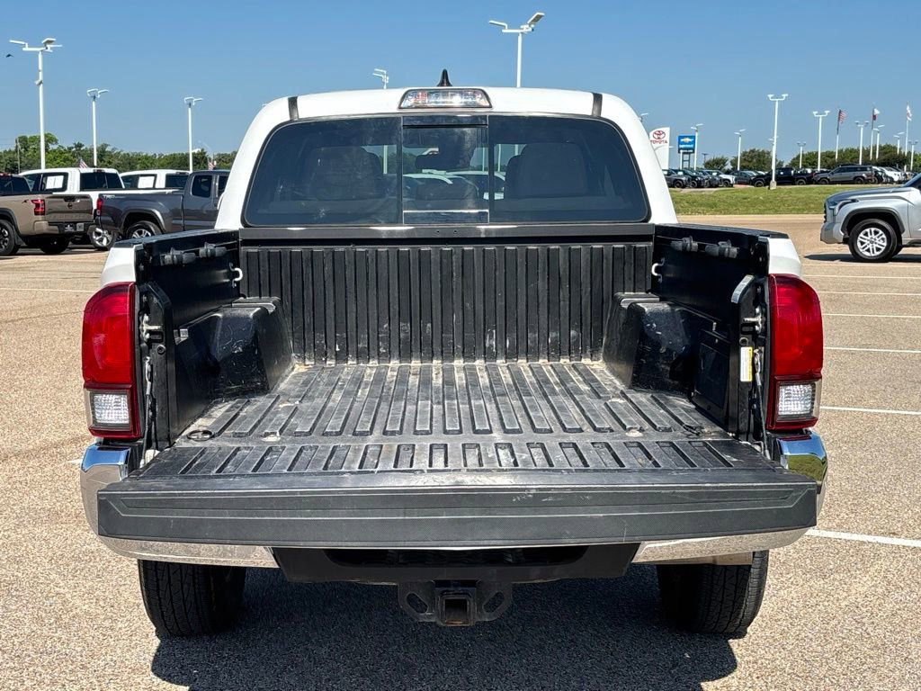 Used 2019 Toyota Tacoma SR5 AWD/4WD image 7