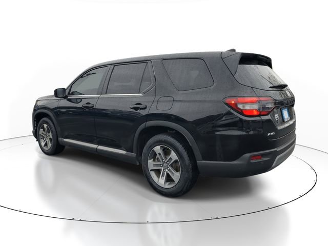 Used 2025 Honda Pilot EX-L image 4