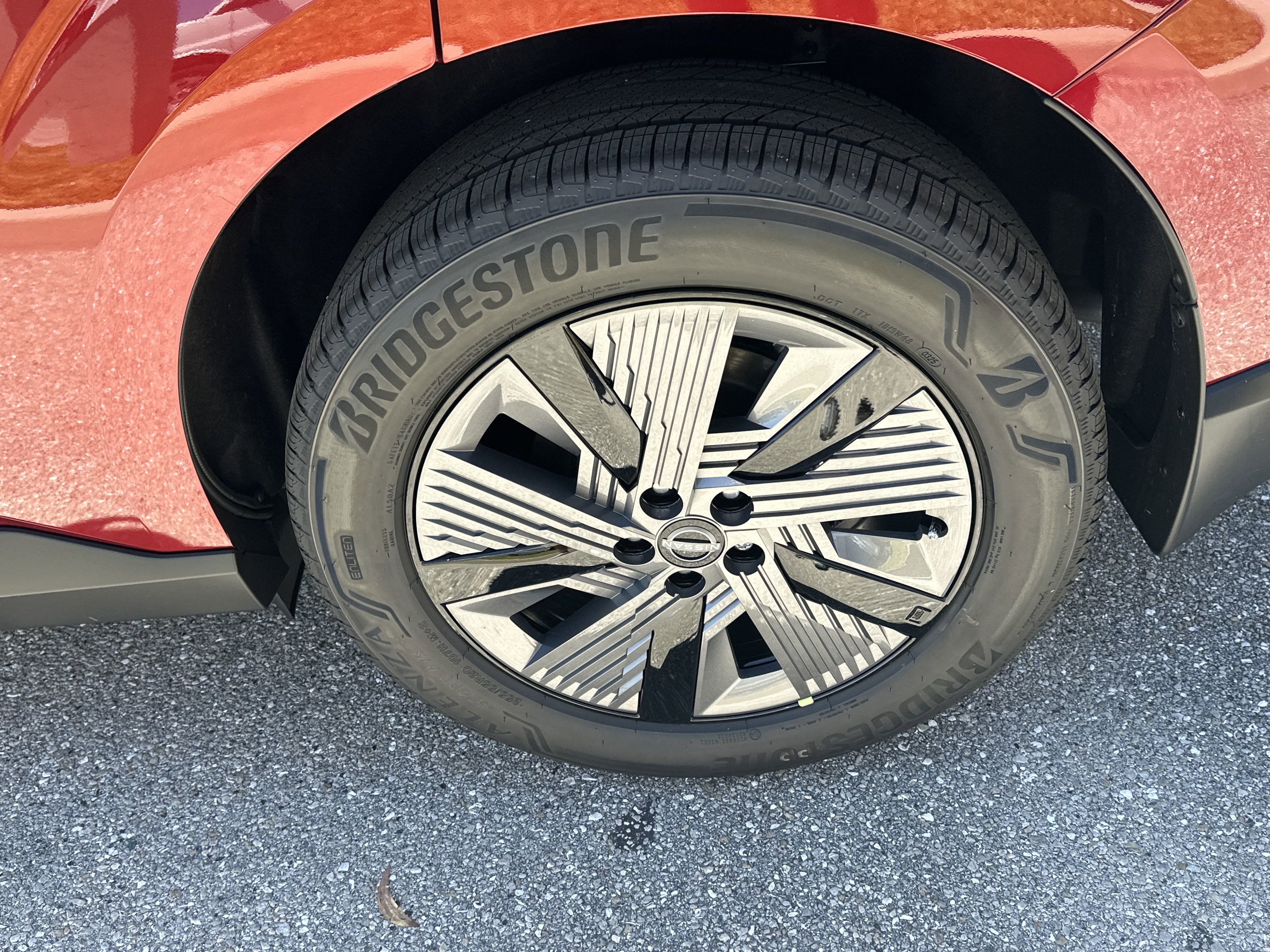 New 2025 Nissan Murano SL image 9