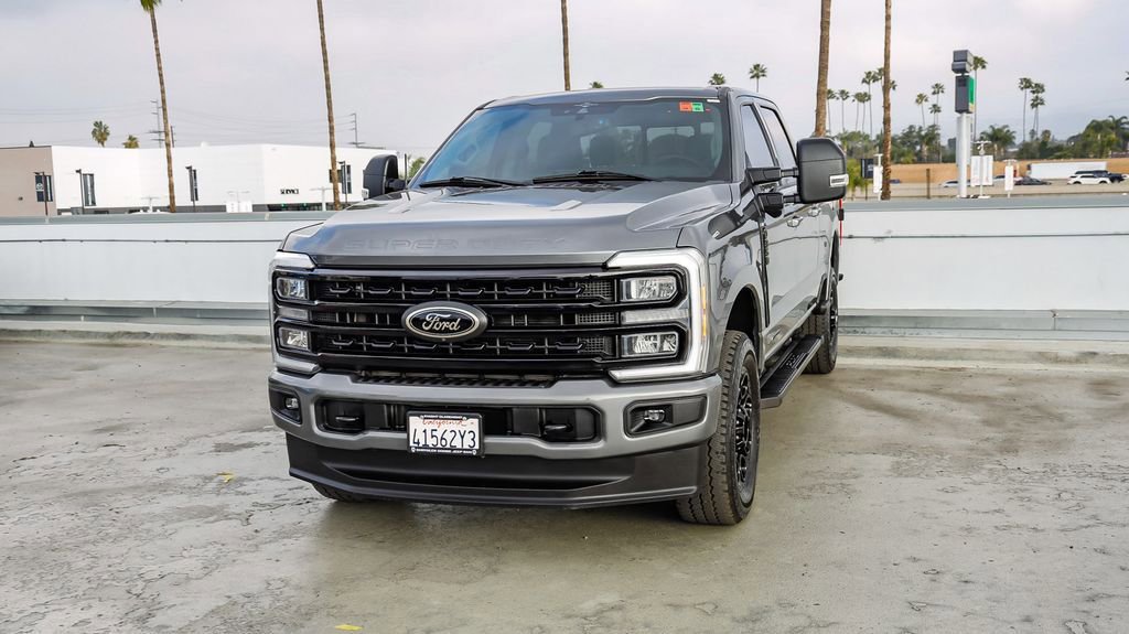 Used 2023 Ford F350 XLT w/ Black Appearance Package image 4