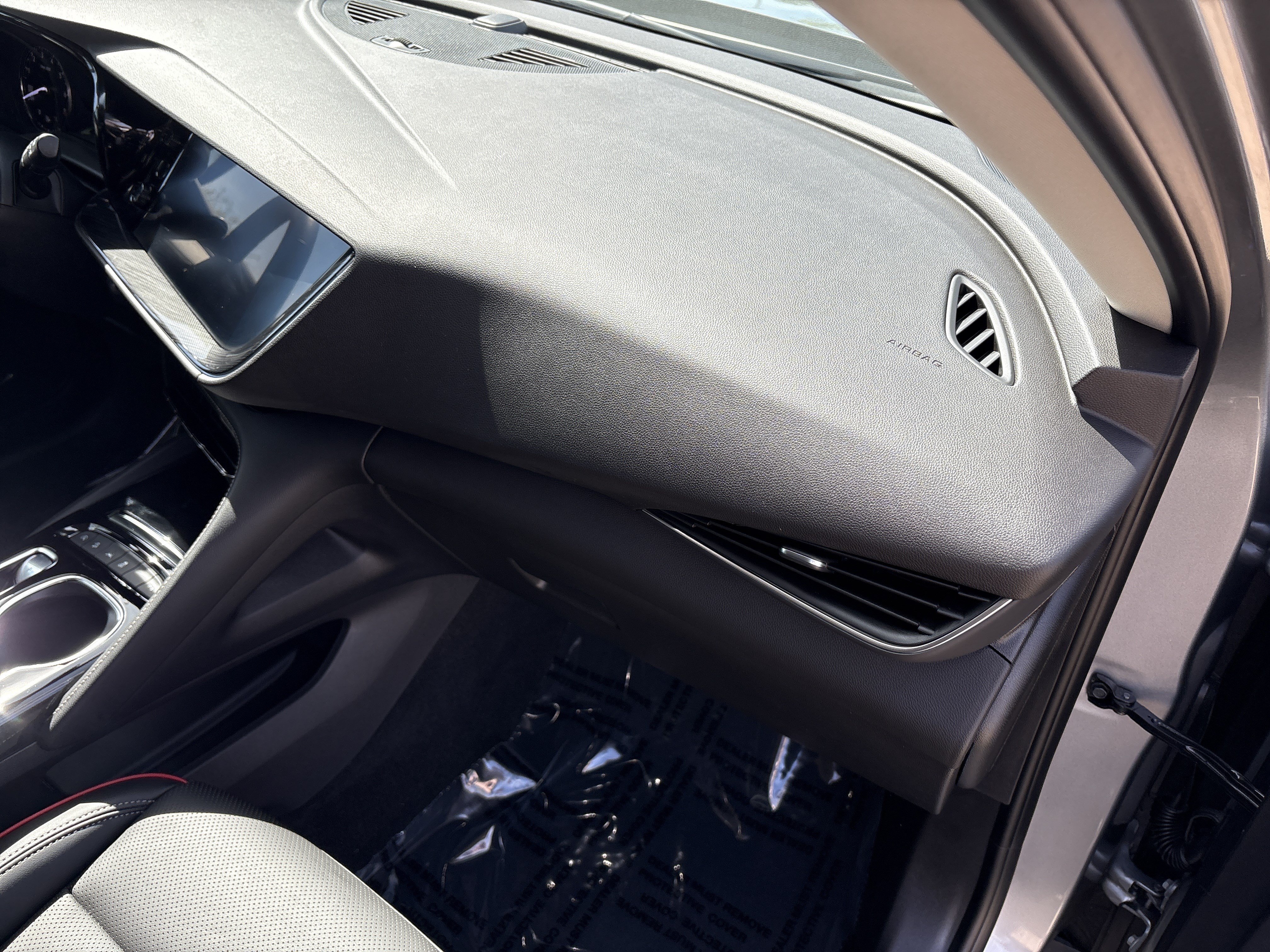 Used 2023 Buick Envision Essence w/ Technology Package I AWD/4WD image 23