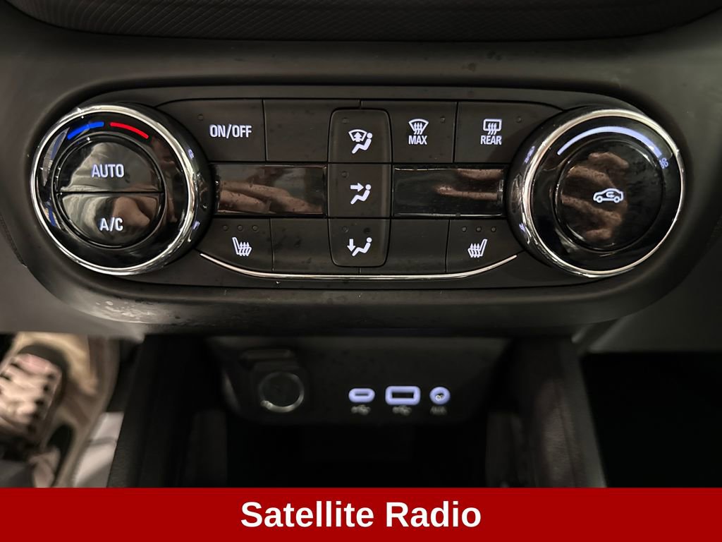 Used 2022 Chevrolet TrailBlazer LT w/ Convenience Package AWD/4WD image 13