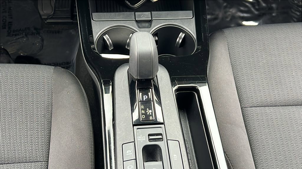 Used 2024 Toyota Prius LE image 21