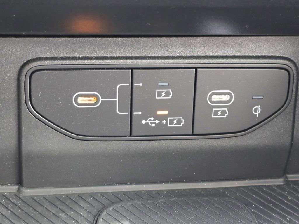 Used 2026 Kia Sportage SX image 6