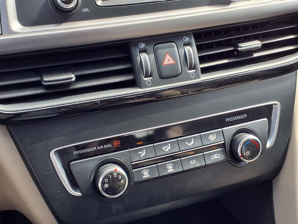 Used 2017 Kia Optima LX image 6