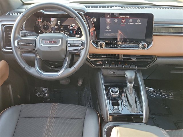 Used 2024 GMC Canyon AT4 image 8