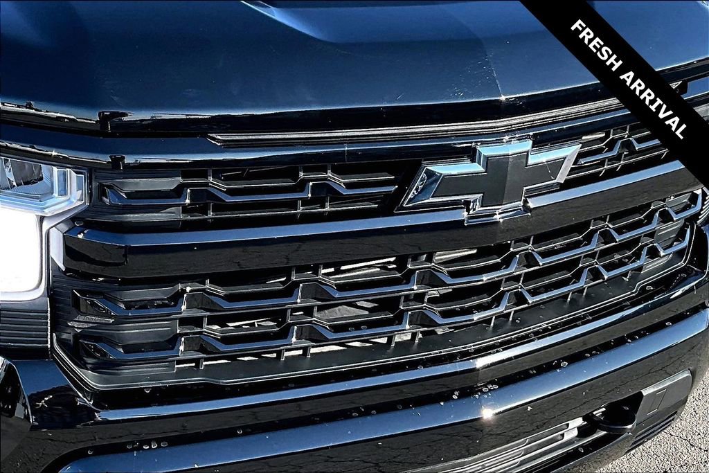 Used 2025 Chevrolet Silverado 1500 RST image 32
