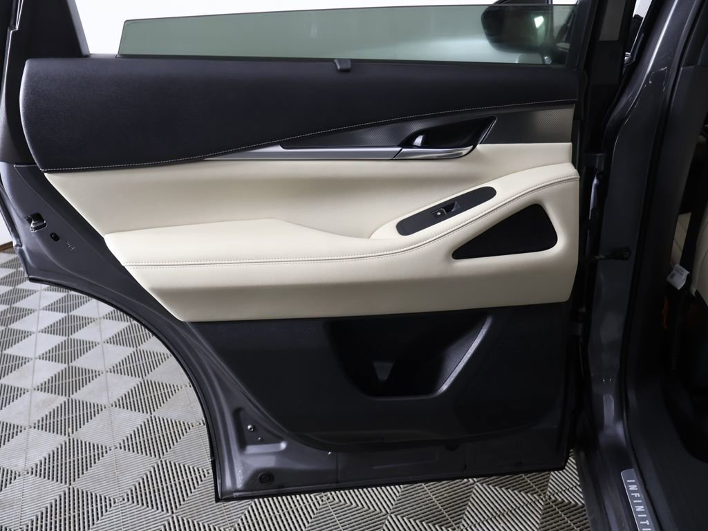 Used 2023 INFINITI QX60 Luxe image 28