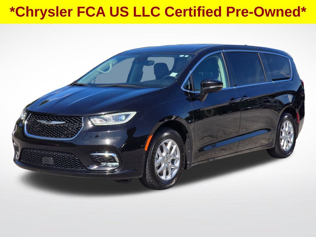 Used 2024 Chrysler Pacifica Touring-L FWD image 2
